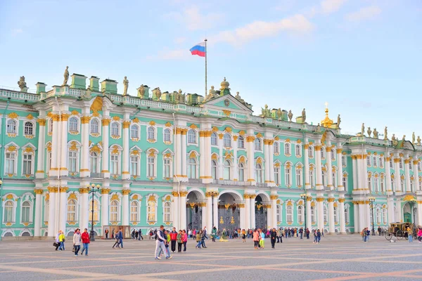 Widok na Pałac zimowy. — Zdjęcie stockowe
