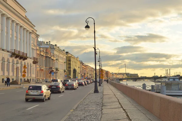 The English Embankment in St.Petersburg. — Stock Photo, Image