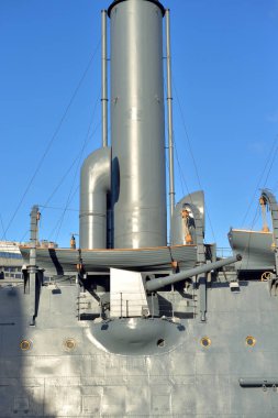 Neva Nehri üzerinde Aurora kruvazör.