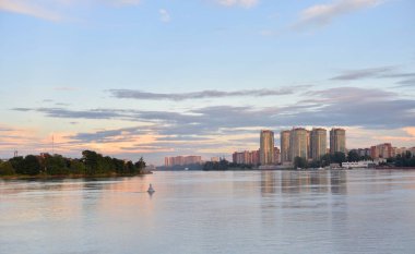 Neva Nehri manzaralı, St. Petersburg..