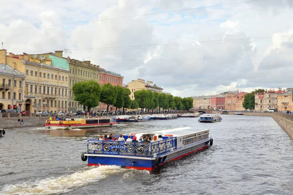 Fontanka kanaal in st.petersburg. — Stockfoto