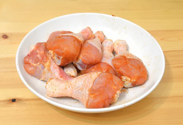 Raw chicken drumstick. — Stock Photo, Image