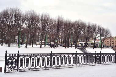 Nehir Yusupov ve Mikhailovsky Bahçe.