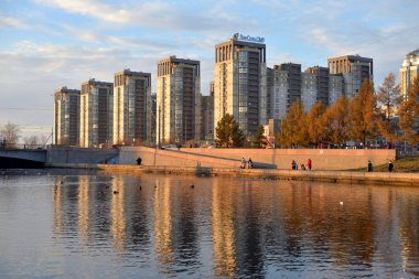 Görünüm Smolenka nehir ve Novo Smolenskaya set of.