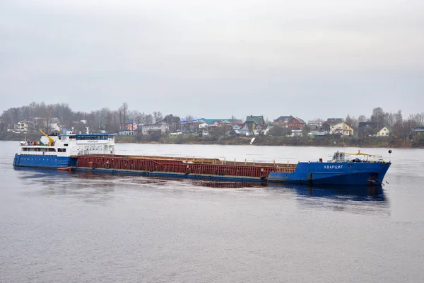 Cargo ship on Neva River. — Stock Photo, Image