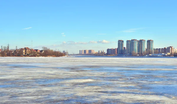 View of Neva river, St.Petersburg. — Stock Photo, Image