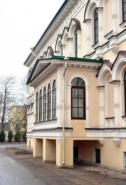 Edifício em Voskresensky Novodevichy Convent . — Fotografia de Stock