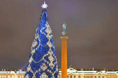 Palace Meydanı ' St.Petersburg Noel ağacı.