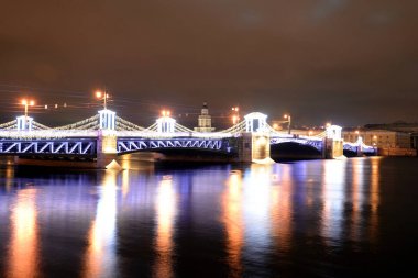 Gece Saray Köprüsü.