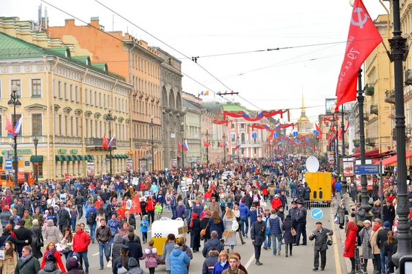 Siegesparade in St. Petersburg. — Stockfoto