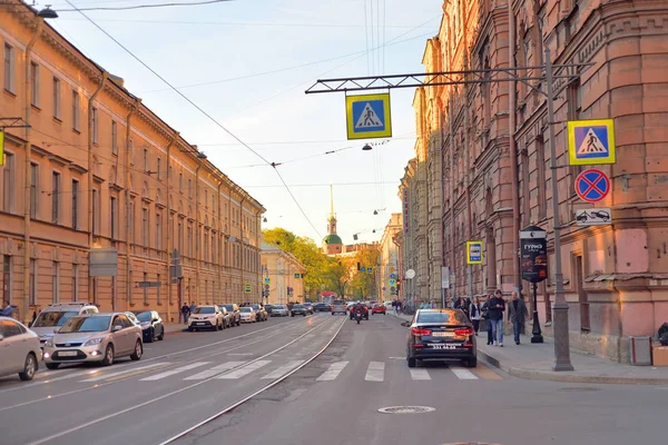 Petersburg Rússia Maio 2017 Sadovaya Rua Uma Das Ruas Centrais — Fotografia de Stock