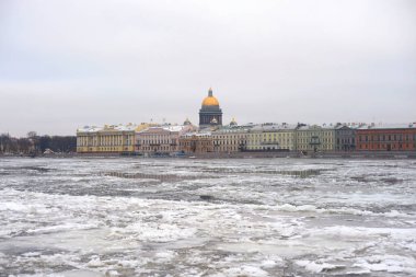 İngiliz seti ve Neva nehri..