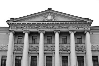 St. Petersburg 'un tarihi merkezindeki eski bina..