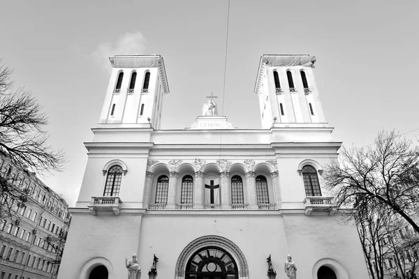 Lutherska kyrkan av helgon Peter och Paul. — Stockfoto