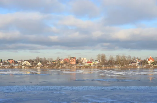 Vista Del Río Neva Invierno —  Fotos de Stock