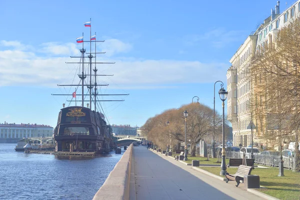 Petersburg Oroszország Február 2020 Neva Folyó Partja Petersburg Központjában Napsütéses — Stock Fotó