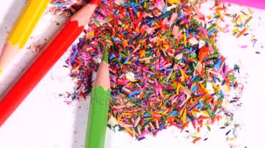 Yemek artıkları yığını kalem