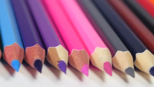 Pointes aiguisées de crayons colorés — Video