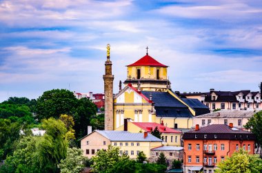 Doğa ve Batı Ukrayna'nın mimarisi