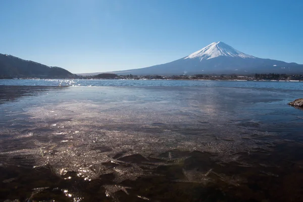 Kawaguchiko озеро та mt. Фудзі — стокове фото