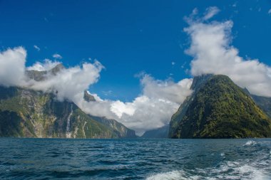 Milford sound, Yeni Zelanda