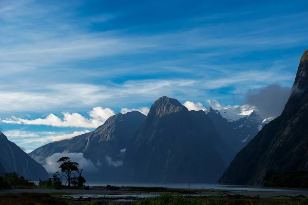 ニュージーランドのミルフォード・サウンド — ストック写真