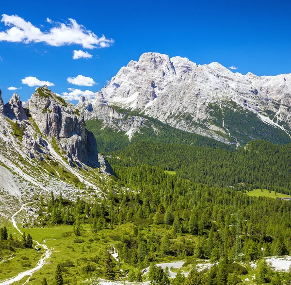 Csodálatos Alp-hegységben — Stock Fotó