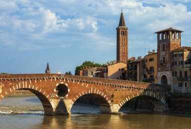 Kuş bakışı görünüme Verona kenti