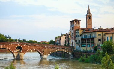 Kuş bakışı görünüme Verona kenti