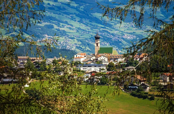 Small town in South Tyrol — Stock Photo, Image