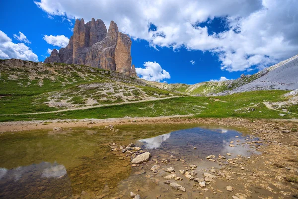 Lake near Tre Cime Mountains — Stock Photo, Image