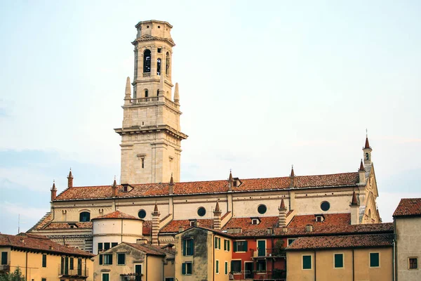 Vista de olhos de pássaros na cidade de Verona — Fotografia de Stock