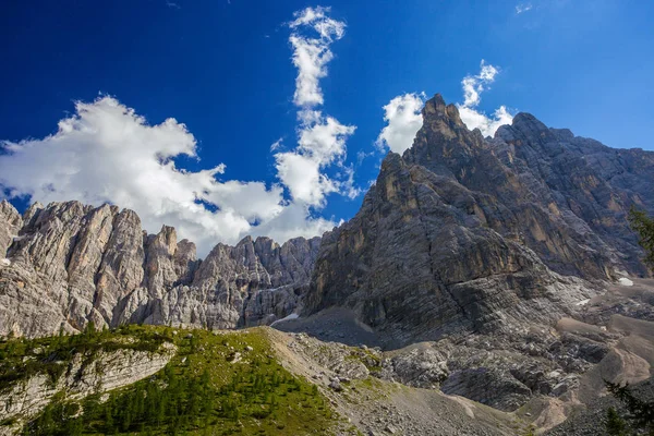 Belle Alpi delle Dolomiti — Foto Stock