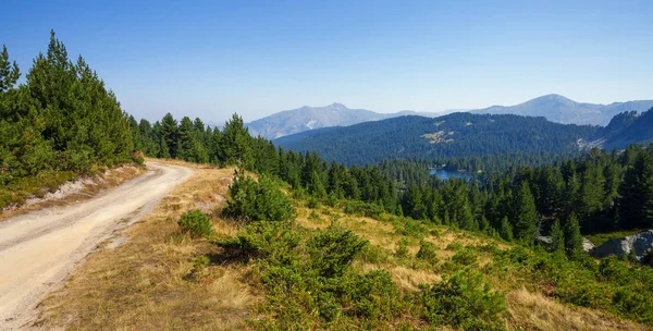 Serena paisagem montanhosa — Fotografia de Stock