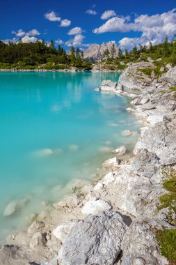 İnanılmaz Sorapis Gölü