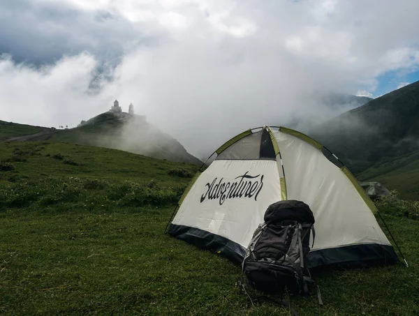 在山上的帐篷。露营 — 图库照片