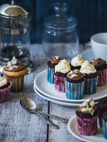 Krema ile renkli kek