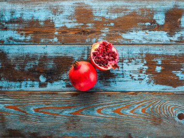 Tahta masada taze nar.