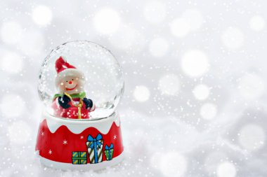 Kardan adam ve Noel topları ile Vintage Noel kartı