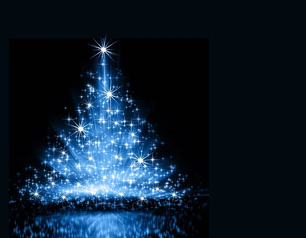 Μπλε χριστουγεννιάτικο δέντρο, όμορφες νιφάδες χιονιού και λαμπερά αστέρια — Φωτογραφία Αρχείου