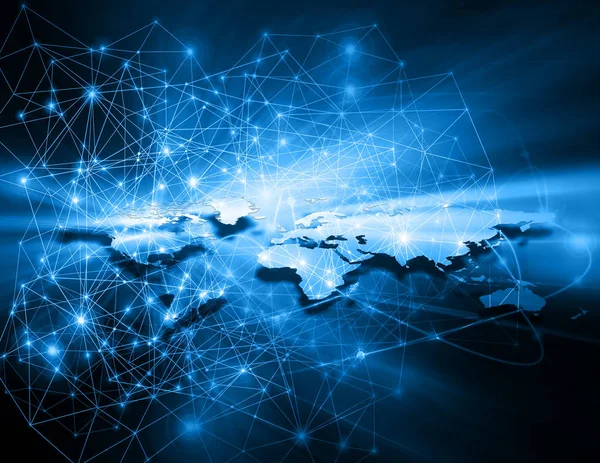 Mapa do mundo sobre um fundo tecnológico, linhas brilhantes símbolos da Internet, rádio, televisão, comunicações móveis e por satélite . — Fotografia de Stock