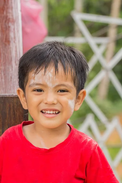 Asiático tailandés pequeño niño — Foto de Stock