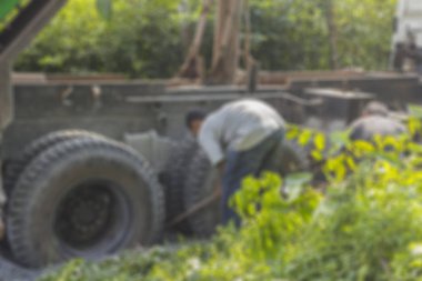 Takım ruhu mire diğer kamyonetten yardım