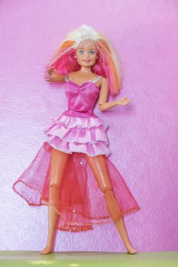 Barbie Doll kız