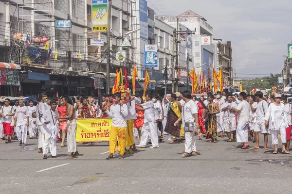 Partecipano devoti taoisti — Foto Stock