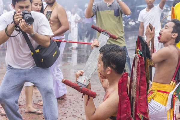 Os devotos taoístas participam — Fotografia de Stock