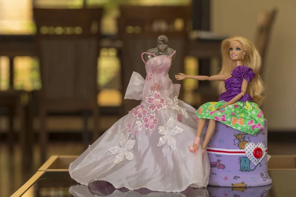 Krabi Tajlandia Października 2017 Lalka Barbie Domu Zdjęcia Stockowe bez tantiem