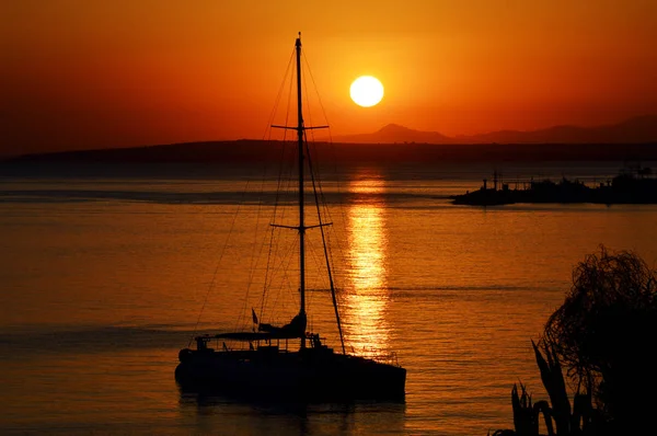 Impresionante puesta de sol en Chipre . — Foto de Stock