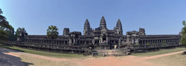 Panorama de l'ancien temple Angkor Wat . — Photo