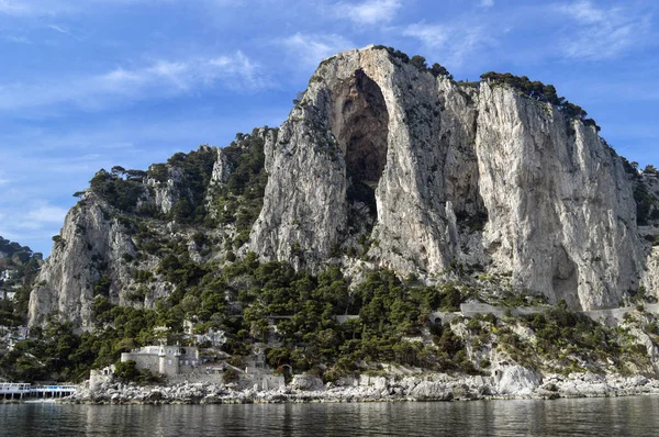 Piękny Krajobraz Nadmorskimi Klifami Wyspie Capri — Zdjęcie stockowe